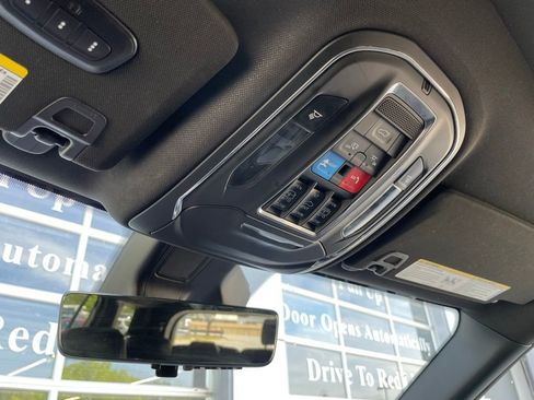 Used 2024 Jeep Grand Cherokee L Limited w/ Luxury Tech Group II image 21