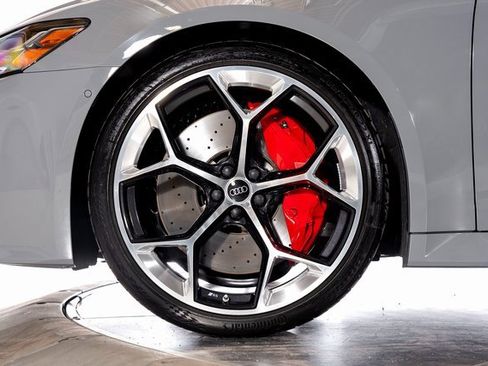 Used 2026 Audi RS 6 performance image 12