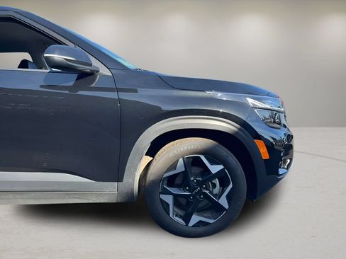Used 2025 Kia Seltos S FWD image 28