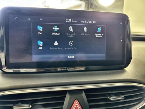 Used 2022 Hyundai Santa Fe Limited FWD image 12
