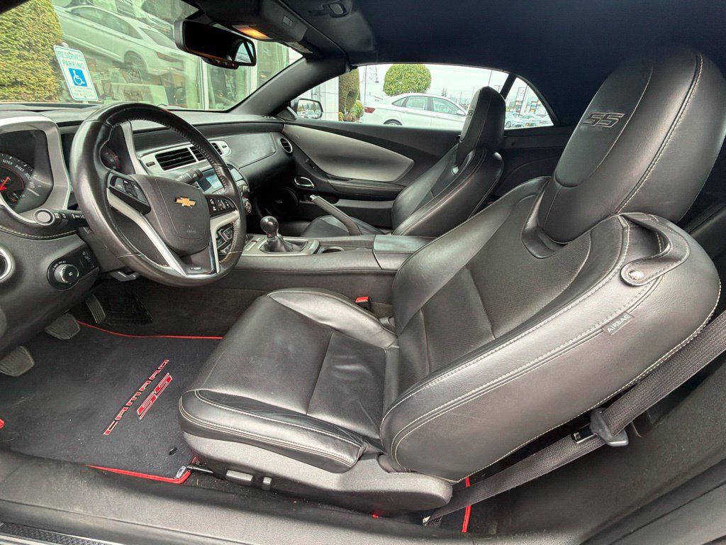 Used 2012 Chevrolet Camaro SS w/ Orange Stripe Package RWD image 5