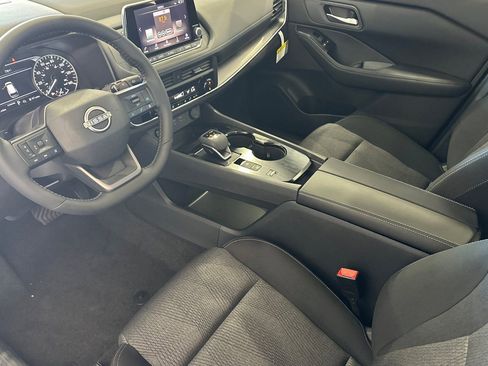 New 2026 Nissan Rogue SV FWD image 7
