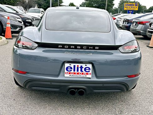 Used 2017 Porsche 718 Cayman S RWD image 8
