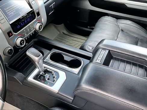 Used 2019 Toyota Tundra Platinum AWD/4WD image 17