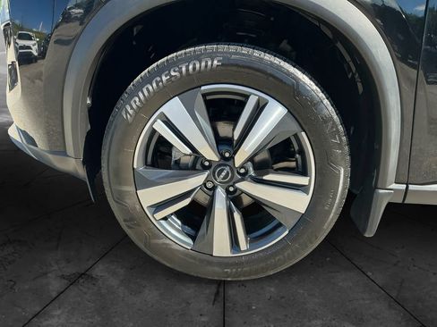 Used 2023 Nissan Rogue SL AWD/4WD image 15
