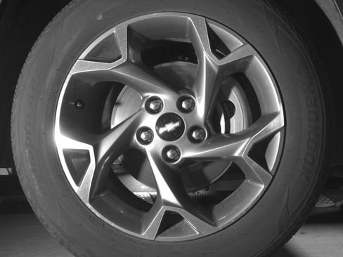 Used 2025 Chevrolet Trax LT FWD image 13