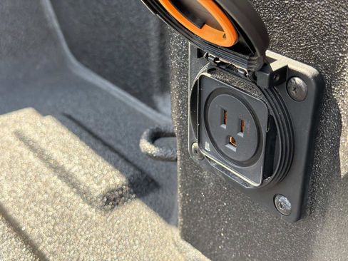 Certified 2023 Chevrolet Silverado 1500 High Country w/ High Country Premium Package image 12