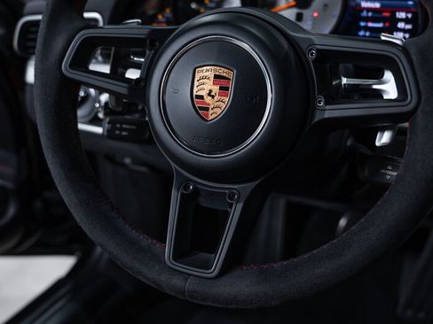 Used 2018 Porsche 911 GT3 RWD image 46