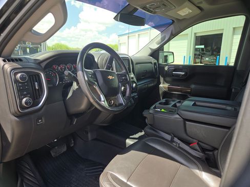 Certified 2020 Chevrolet Silverado 1500 LT w/ Texas Edition AWD/4WD image 11