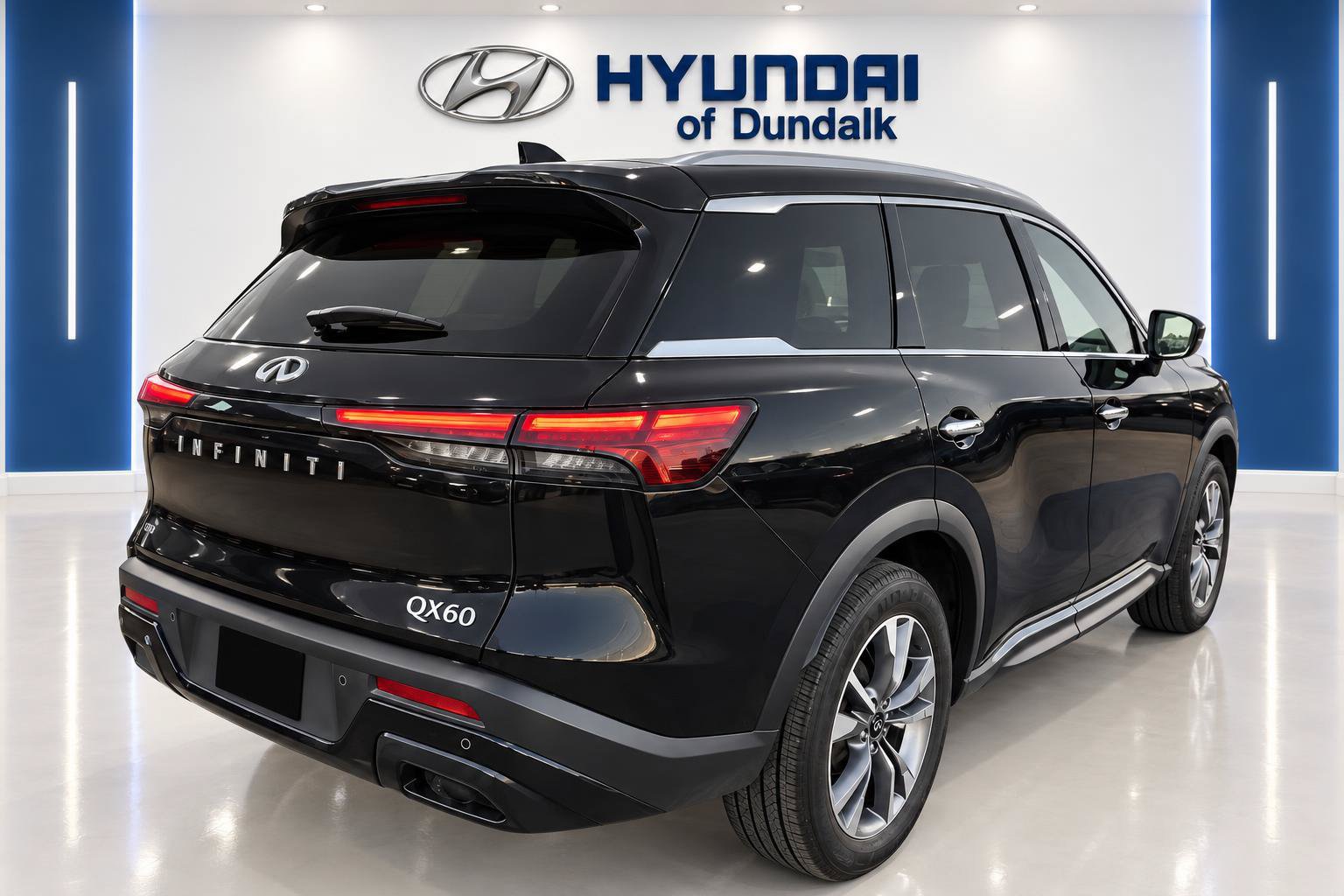 Used 2024 INFINITI QX60 Luxe AWD/4WD image 4