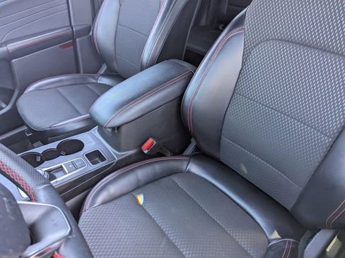 Certified 2024 Ford Escape ST-Line w/ Tech Pack #1 FWD image 18