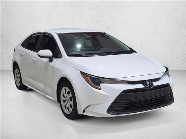 Used 2024 Toyota Corolla LE FWD image 3