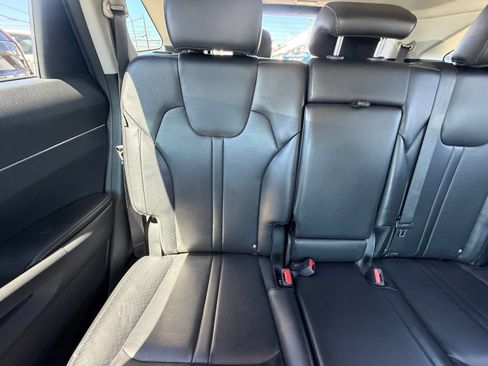 Used 2024 Kia Sorento S FWD image 41