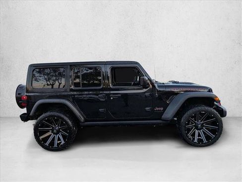 Used 2018 Jeep Wrangler Unlimited Rubicon image 4