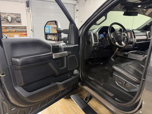 Used 2020 Ford F350 Platinum AWD/4WD image 12