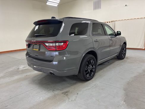 Used 2025 Dodge Durango GT AWD/4WD image 8