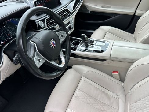 Used 2022 BMW ALPINA B7 xDrive w/ Luxury Rear Seating Package AWD/4WD image 9
