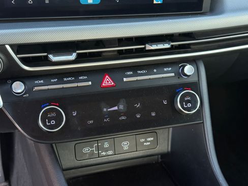 Used 2025 Hyundai Sonata SEL FWD image 21