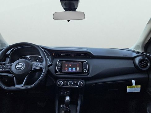 New 2025 Nissan Kicks Play S image 11