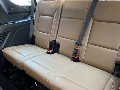 Used 2021 Chevrolet Tahoe Premier AWD/4WD image 17