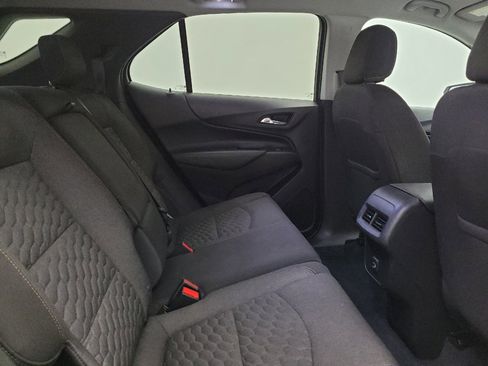 Used 2020 Chevrolet Equinox LT w/ Driver Convenience Package image 19