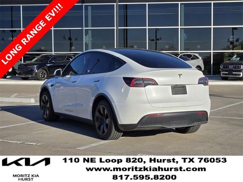 Used 2022 Tesla Model Y Long Range image 3