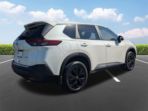 Used 2023 Nissan Rogue SV AWD/4WD image 5
