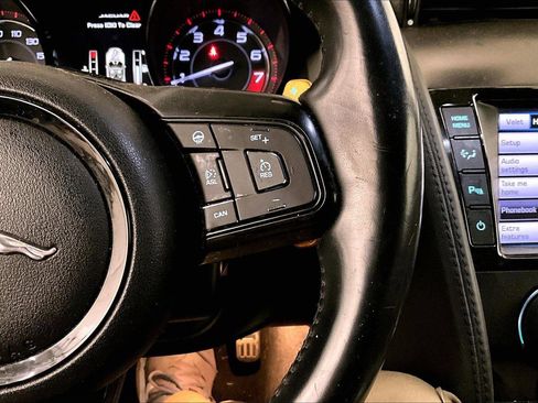 Used 2014 Jaguar F-TYPE S image 18