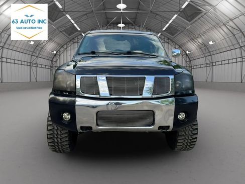 Used 2005 Nissan Titan LE AWD/4WD image 8