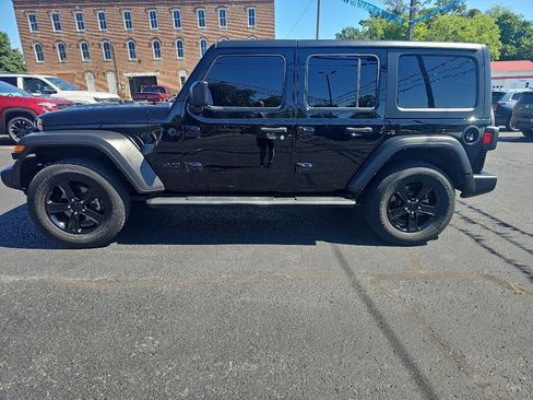 Used 2022 Jeep Wrangler Unlimited Sport AWD/4WD image 19