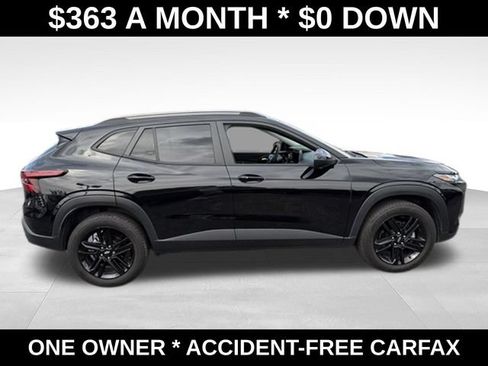 Used 2024 Chevrolet Trax ACTIV w/ Sunroof Package FWD image 7
