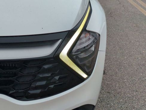 Used 2023 Kia Sportage EX image 10