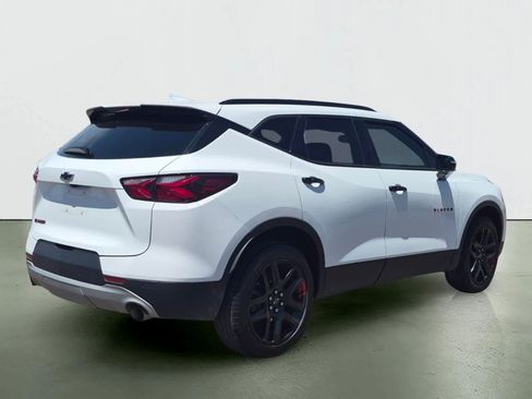 Used 2022 Chevrolet Blazer LT w/ Redline Edition FWD image 4