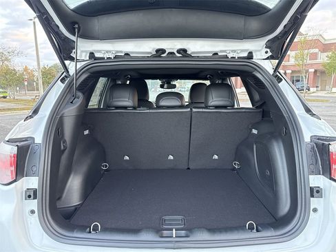 New 2026 Jeep Compass Trailhawk w/ Sun, Sound & Navigation Group image 31