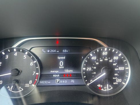 Used 2024 Nissan Frontier SV w/ Technology Package image 28