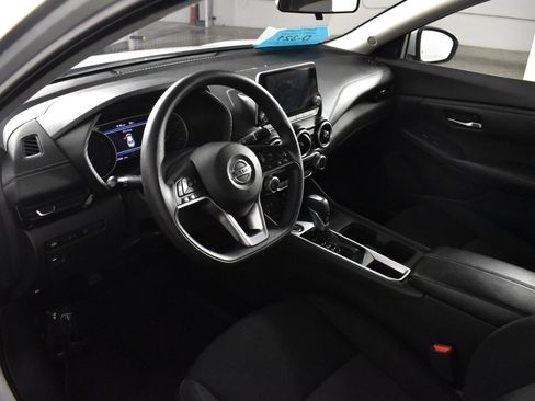 Used 2023 Nissan Sentra SV image 2
