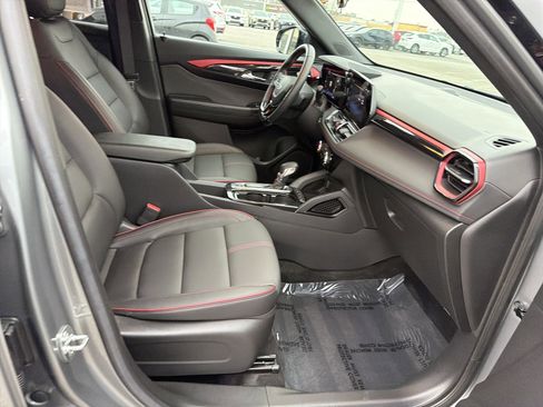 Used 2024 Chevrolet TrailBlazer RS w/ Driver Confidence Package image 61
