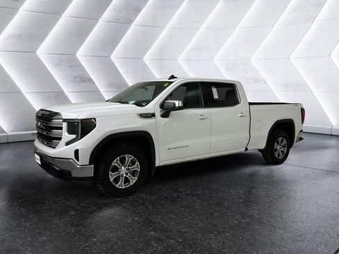 Used 2023 GMC Sierra 1500 SLE image 3