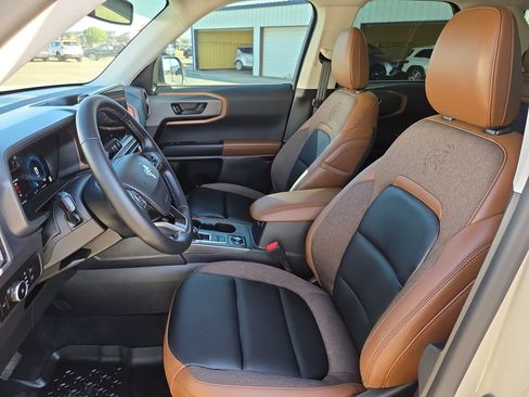 Used 2025 Ford Bronco Sport Outer Banks w/ Outer Banks Tech Package+ AWD/4WD image 16