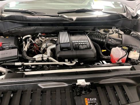 Used 2024 Chevrolet Silverado 1500 ZR2 w/ Technology Package AWD/4WD image 29