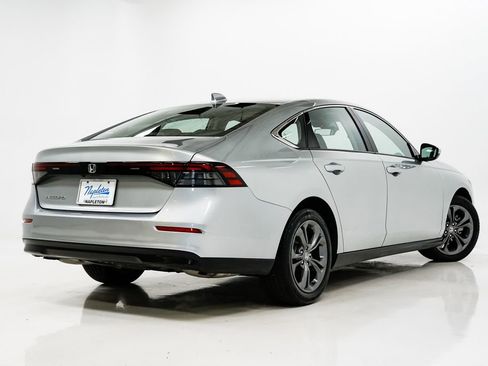 Used 2024 Honda Accord EX image 26