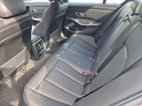 Used 2023 BMW 330i Sedan w/ Convenience Package RWD image 17