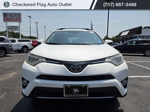 Used 2017 Toyota RAV4 XLE AWD/4WD image 12