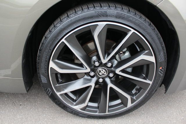 Used 2019 Toyota Corolla XSE FWD image 12