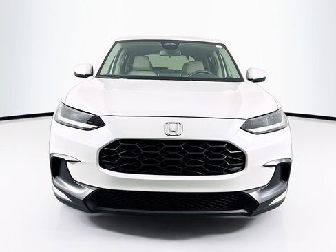 Used 2025 Honda HR-V LX image 2