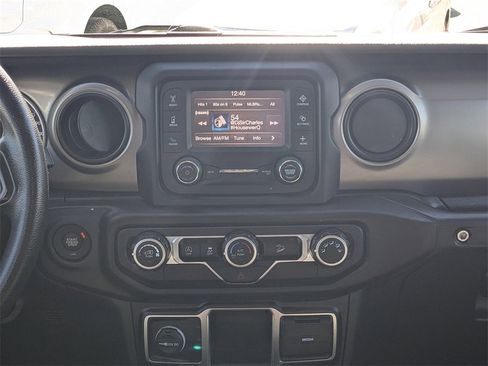 Used 2020 Jeep Wrangler Unlimited Sport image 16