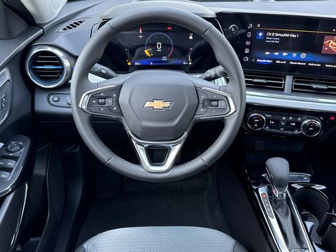 New 2026 Chevrolet Trax LT w/ Driver Confidence Package image 13