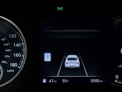 Used 2025 Genesis G70 3.3T Advanced image 26