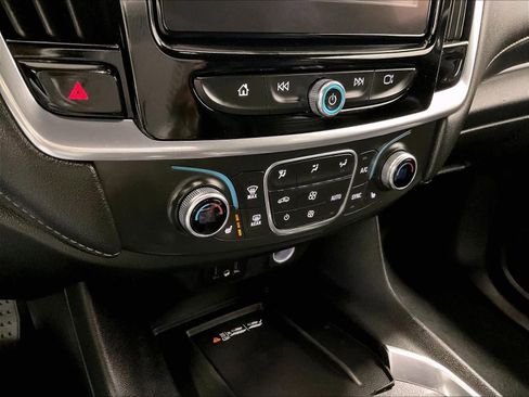 Used 2023 Chevrolet Traverse LT image 26