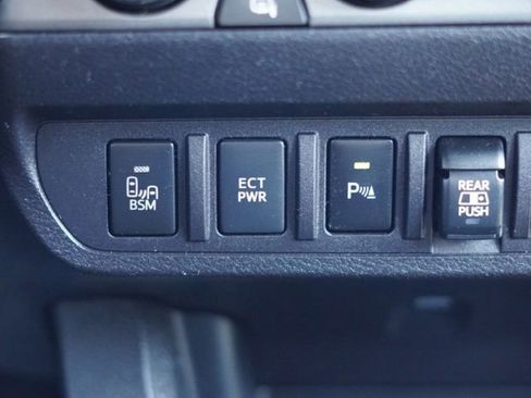 Used 2021 Toyota Tacoma TRD Sport w/ Technology Package AWD/4WD image 34
